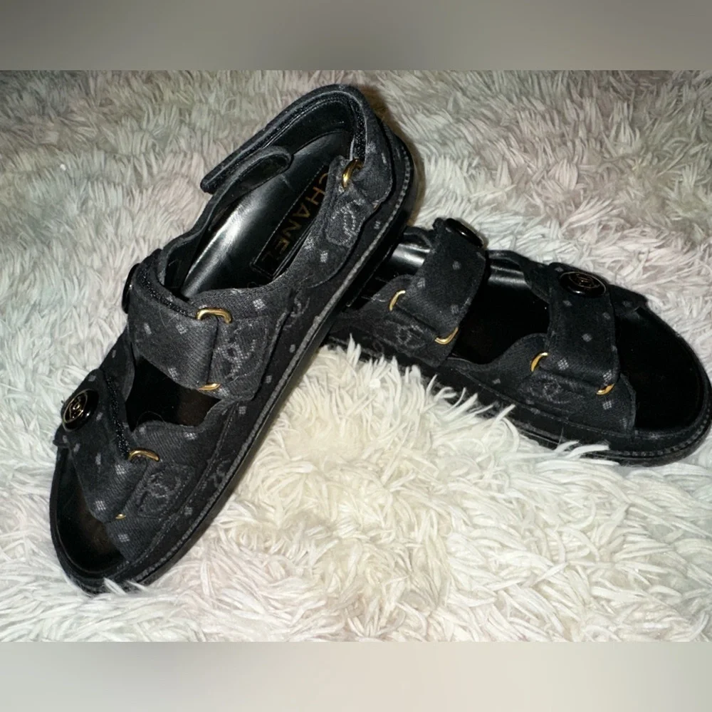 Authentic Chanel CC Logo Slingback Dad Sandals in Black Denim Size 39 - Picture 3 of 16